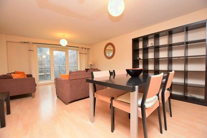 2 Bedroom Apartment To Rent In Royal Plaza, Westfield Terrace, S1