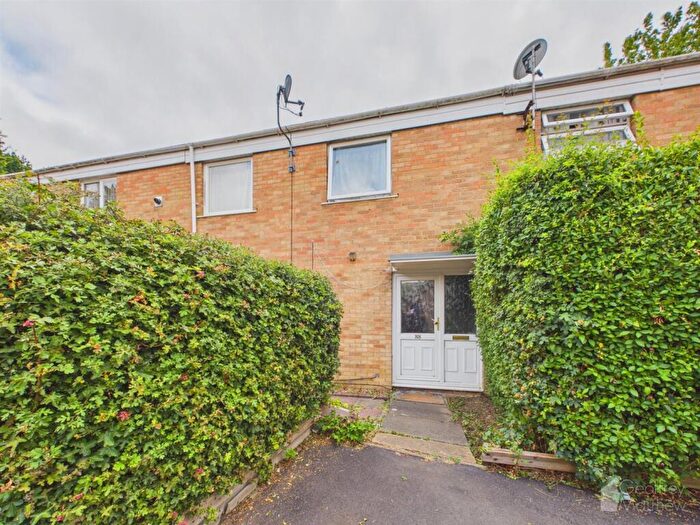 3 Bedroom Terraced House For Sale In Salisbury Road, Stevenage, SG1