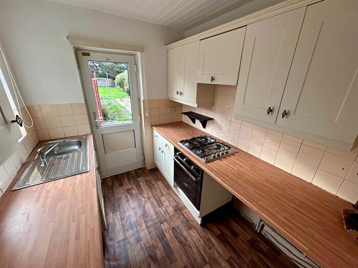 3 Bedroom Semi Detached House To Rent In Carter Drive, Romford, RM5