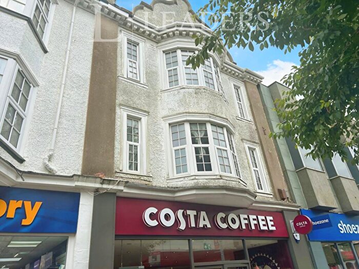 2 Bedroom Apartment To Rent In London Road, PO21