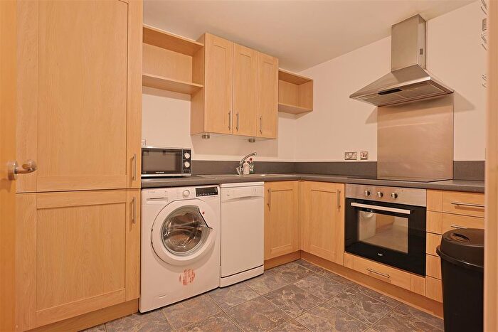 2 Bedroom Flat To Rent In Baltic Quay Mill Road, Gateshead, NE8