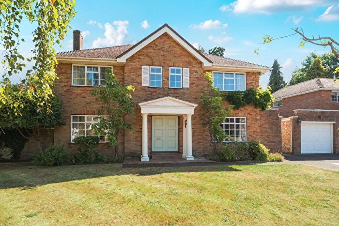 4 Bedroom Detached House To Rent In Amberley Close, Send, Woking, GU23