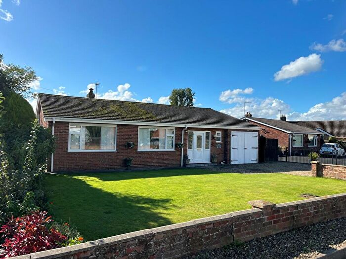 4 Bedroom Detached Bungalow For Sale In Glen View, Station Road, PE11
