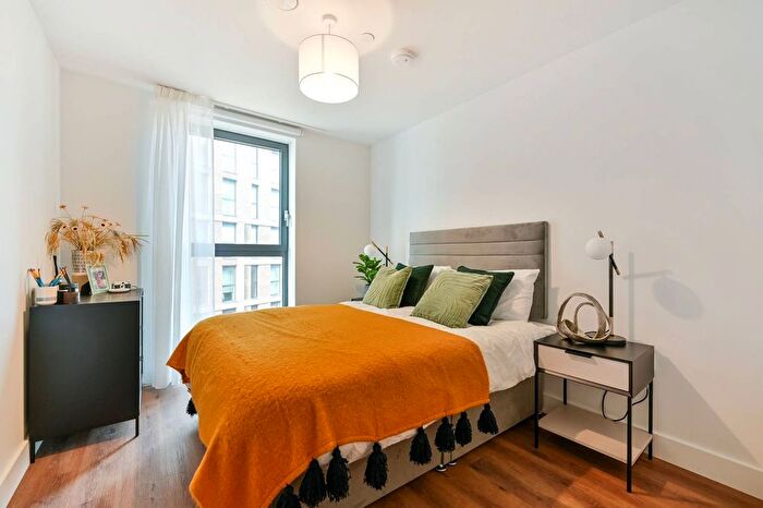 2 Bedroom Flat To Rent In One Maidenhead, Maidenhead, SL6