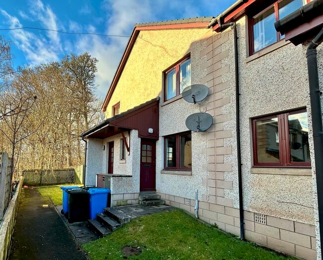 2 Bedroom Flat For Sale In Tulloch Square, Dingwall, IV15