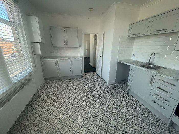 2 Bedroom Flat To Rent In Belgravia Road, Portsmouth, Hampshire, PO2