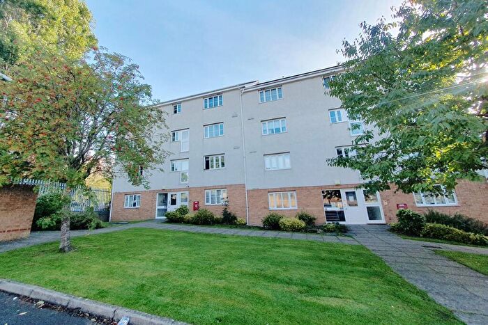 2 Bedroom Flat For Sale In , Glenmore Place, Flat -, Glasgow, G42