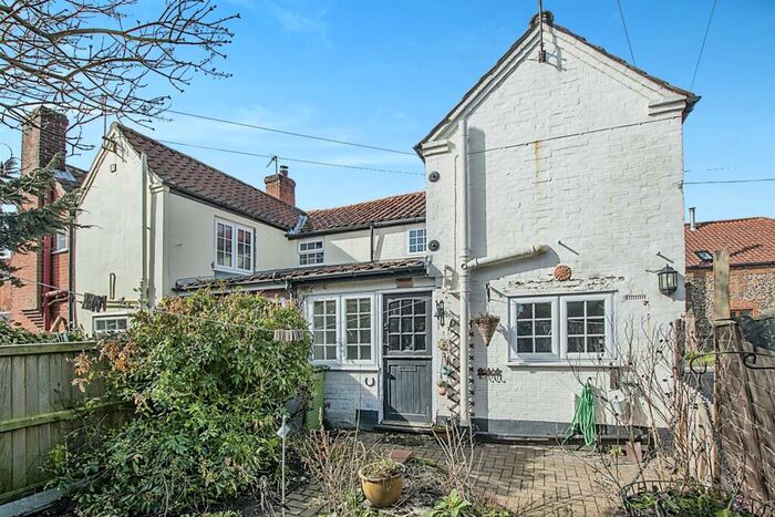 2 Bedroom Terraced House For Sale In Swanns Yard, Worstead, North Walsham, NR28