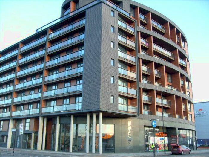 1 Bedroom Flat To Rent In Hallsville Road, Caning Town, London, E16