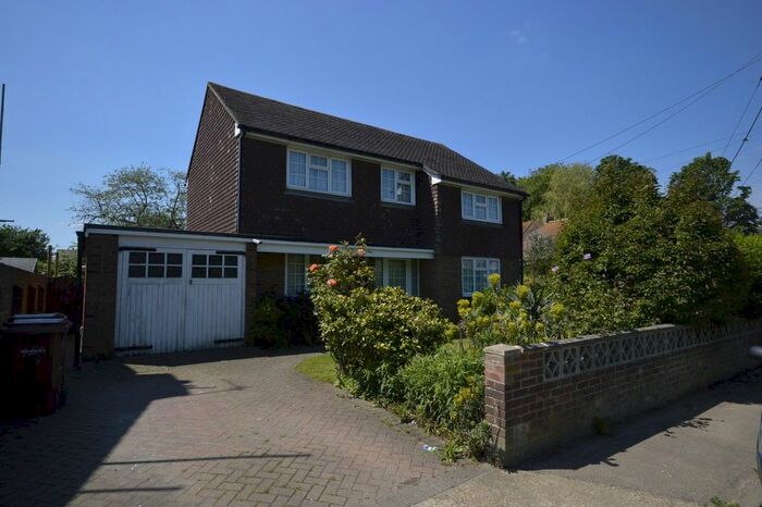 Houses For Sale To Rent In Me3 9su Heron Way Peninsula Rochester