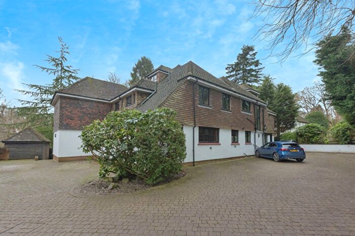 1 Bedroom Flat For Sale In Warwick Park, Tunbridge Wells, Kent, TN2