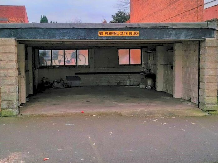 Garage / Parking To Rent In Rotton Park Road, Birmingham, B16