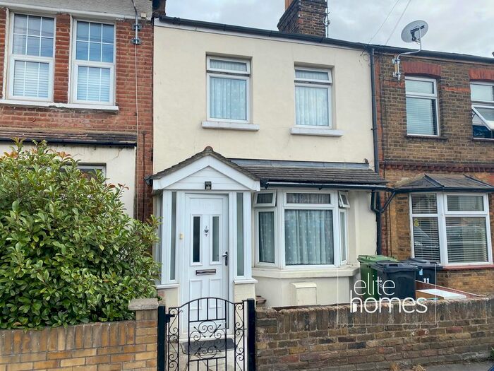 3 Bedroom Terraced House To Rent In Delamare Road, Cheshunt, EN8