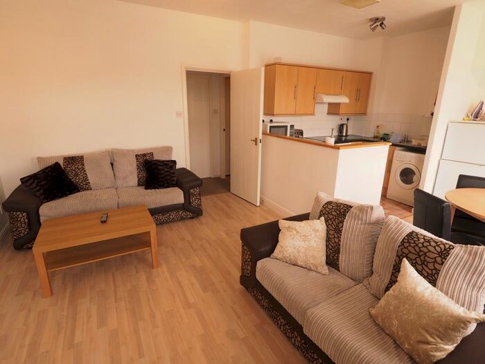 3 Bedroom Apartment To Rent In Plimsoll Way, Victoria Dock, Hull, HU9