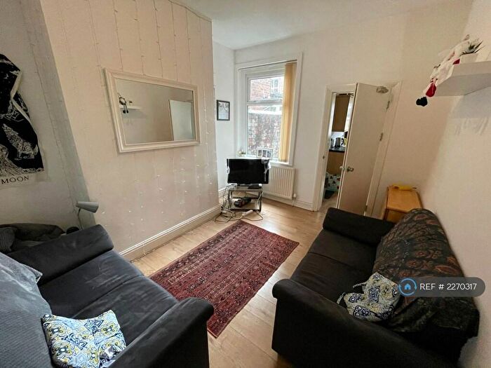 4 Bedroom Terraced House To Rent In Langley Road, Manchester, M14