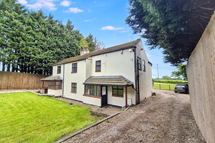 4 Bedroom Detached House For Sale In Ledstone Engine Cottage, Ridge Road, Micklefield, Leeds, LS25