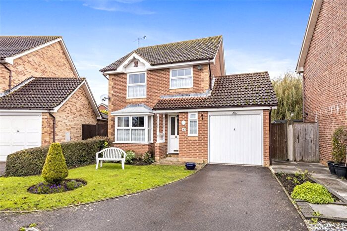 3 Bedroom Detached House For Sale In Goldcrest Avenue, Wick, Littlehampton, West Sussex, BN17