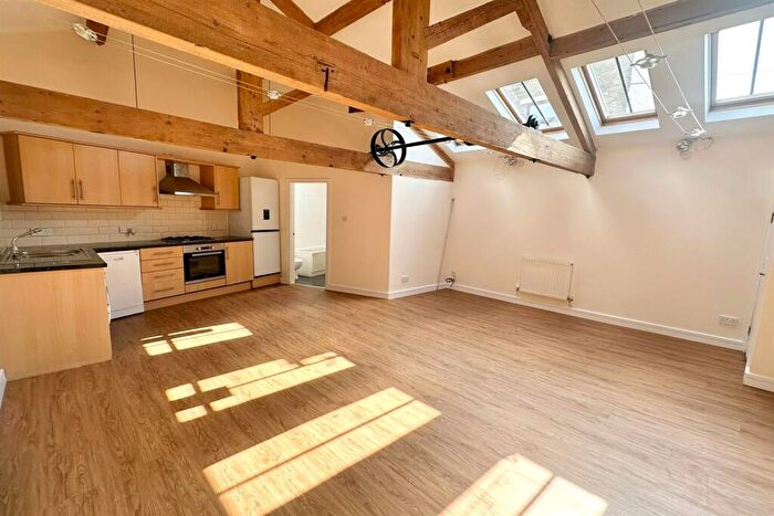 2 Bedroom Apartment To Rent In Station Street, Glossop, SK13