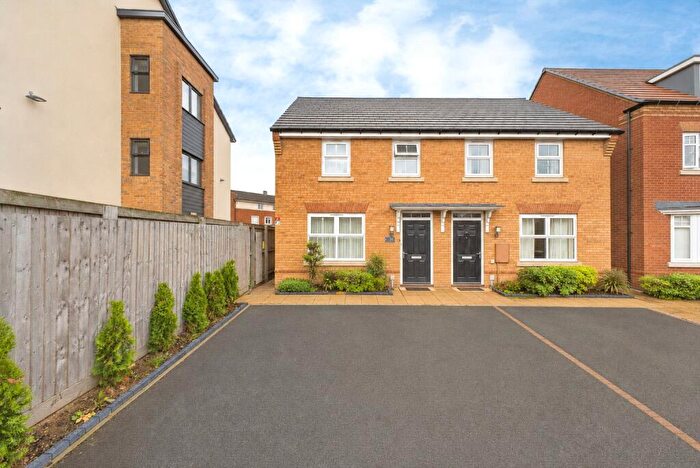 3 Bedroom Semi-Detached House For Sale In Rollers Close, Duston, Northampton, Northamptonshire, NN5