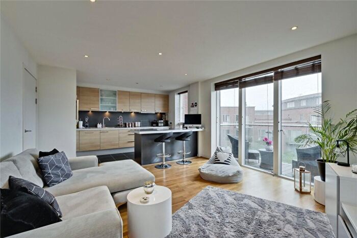 1 Bedroom Flat To Rent In The Heart, Walton-on-Thames, Surrey, KT12