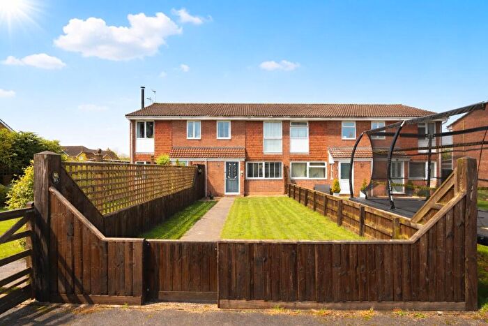 3 Bedroom Terraced House For Sale In Holmbury Close, Frome, BA11