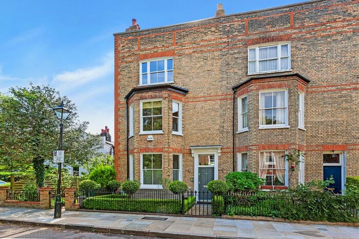 5 Bedroom End Of Terrace House To Rent In Montpelier Row, Twickenham, TW1