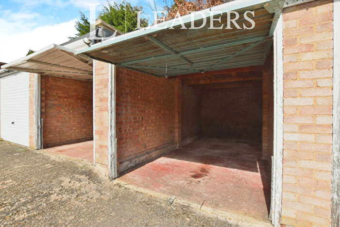 Garage / Parking To Rent In Garage, Elm Road, Bishops Stortford, CM23