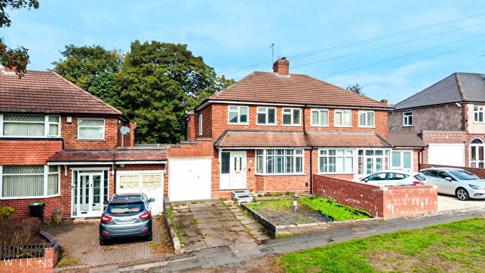 3 Bedroom Semi Detached House For Sale In Jerrys Lane, Birmingham, West Midlands, B23
