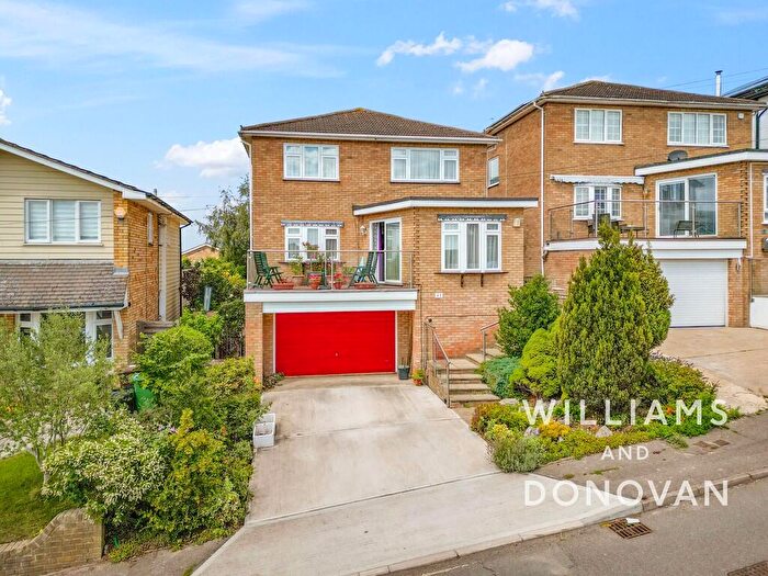 4 Bedroom Detached House For Sale In Hill Road, South Benfleet, SS7