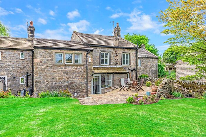3 Bedroom Property For Sale In Timble, Otley, LS21