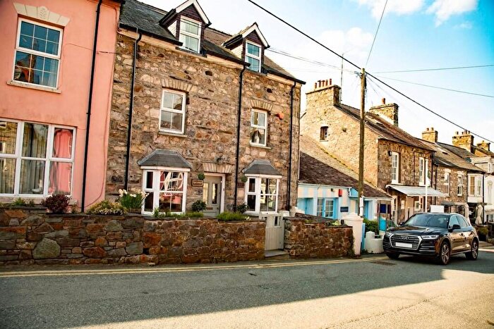 5 Bedroom Terraced House For Sale In Maesgwyn, Market Street, Newport, Pembs, SA42