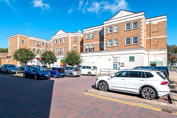2 Bedroom Flat To Rent In Sandlewood Court, Maidstone, Kent, ME16
