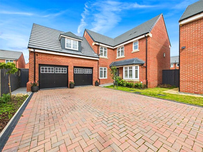 5 Bedroom Detached House For Sale In Hunter Road, Dunsville, Doncaster, South Yorkshire, DN7