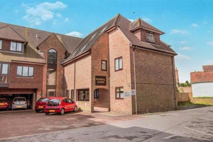 1 Bedroom Flat To Rent In Russell Court, Midhurst, GU29