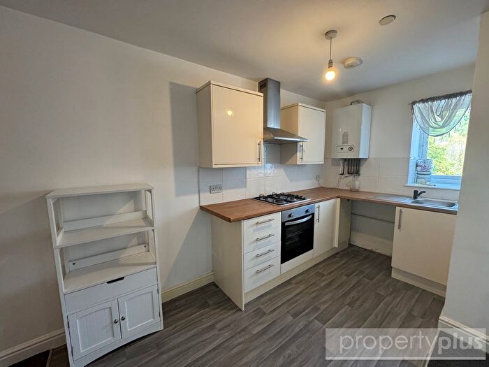 2 Bedroom Flat To Rent In Dunraven Street Tonypandy -, Tonypandy, CF40