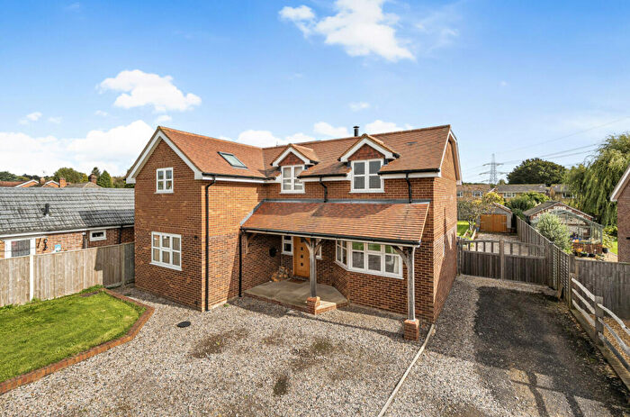 4 Bedroom Detached House For Sale In Hill Pound, Swanmore, Southampton, Hampshire, SO32