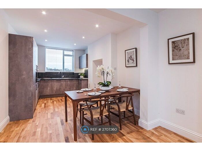 2 Bedroom Maisonette To Rent In Kings Road, London, SW3