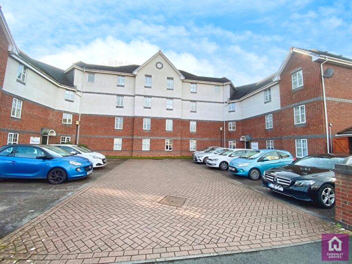 2 Bedroom Flat To Rent In Printers Close, Manchester, M19