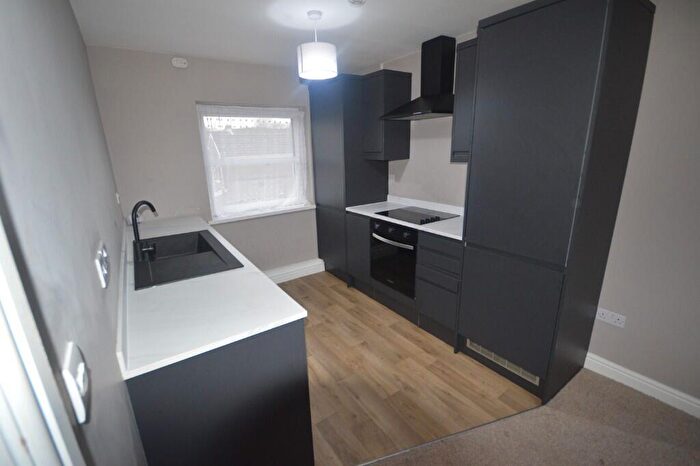 1 Bedroom Flat To Rent In West Street, Swansea, Wales, SA4