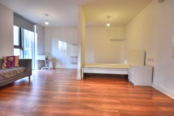 Apartment To Rent In Nation Way, Liverpool, L1