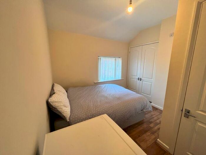 1 Bedroom House Of Multiple Occupation To Rent In Room The Engine, Rugby, CV21
