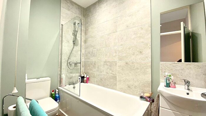 1 Bedroom Flat To Rent In Malvern Road, Gillingham, ME7