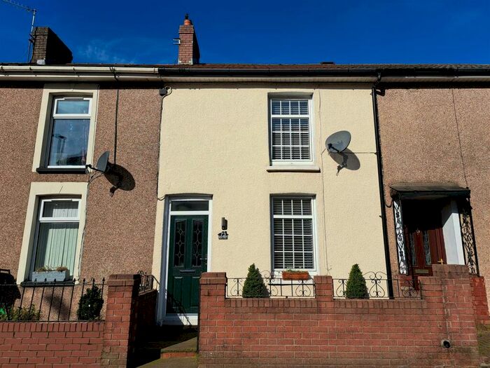 2 Bedroom Terraced House To Rent In High Street, Cross Keys, NP11