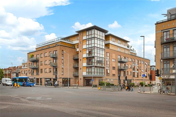 1 Bedroom Apartment To Rent In The Levels, Hills Road, Cambridge, CB2