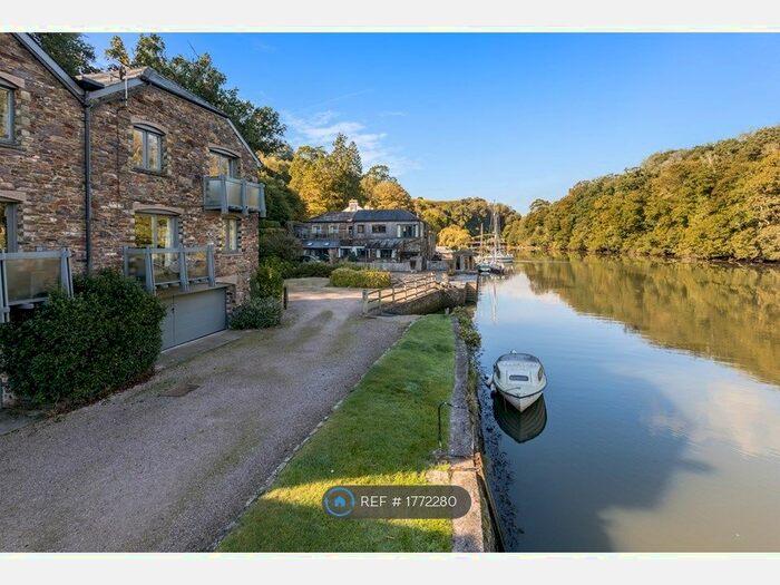 2 Bedroom Flat To Rent In The Old Ciderpress, Totnes, TQ9