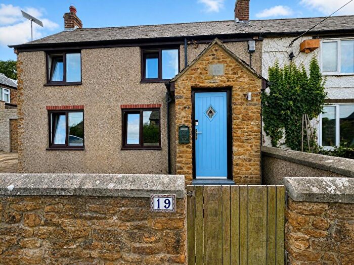3 Bedroom Cottage For Sale In Arnhill Road, Gretton, NN17