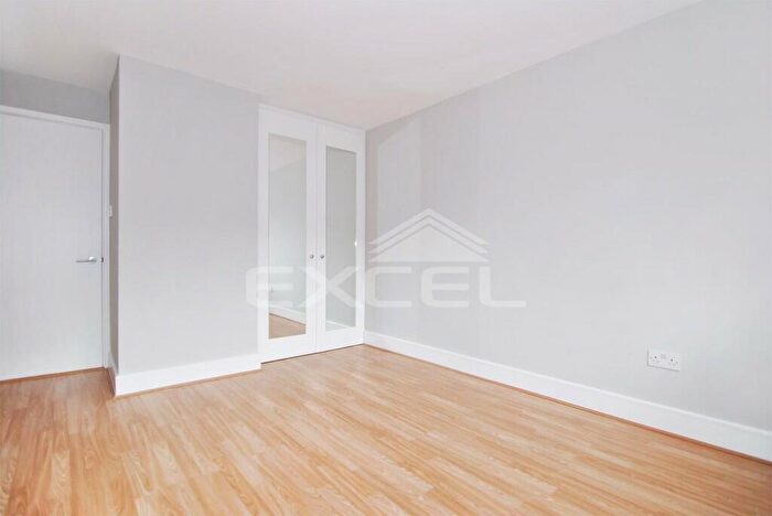 2 Bedroom Cottage To Rent In Denzil Rd, Dollis Hill, London, NW10