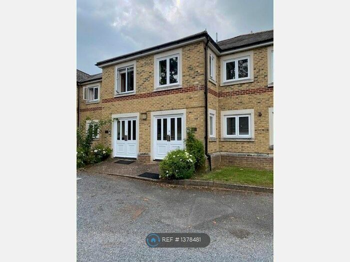 1 Bedroom Flat To Rent In Apton Road, Bishop's Stortford, CM23