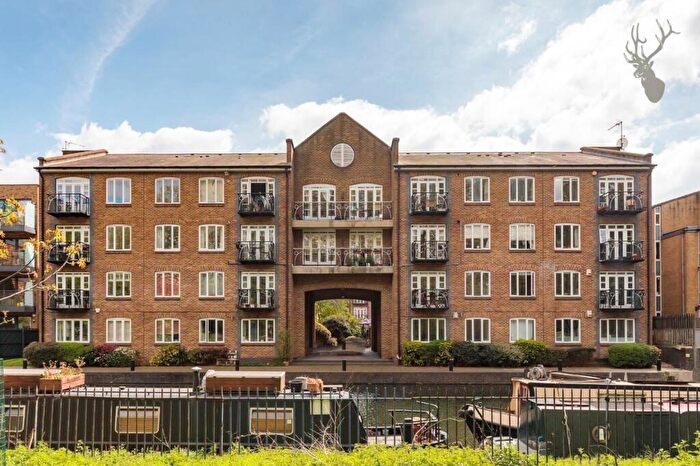 1 Bedroom Apartment To Rent In Old Ford Road, Victoria Park, E3
