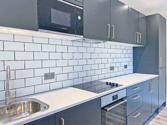 2 Bedroom Flat To Rent In Stratfield House, Station Road, Hook, RG27